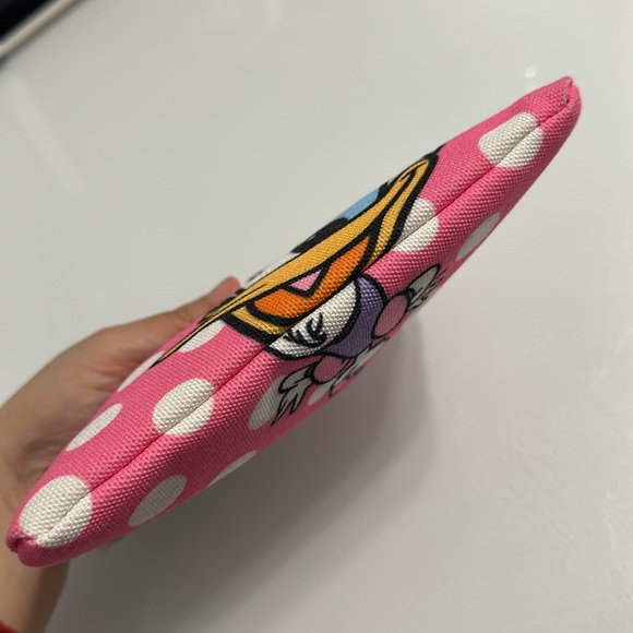 NWOT Disney Daisy Duck Pink Clutch Purse Wallet - Picture 13 of 15